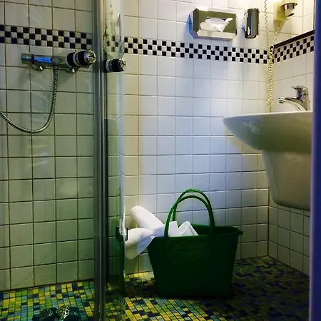 Autobahnmotel 3*